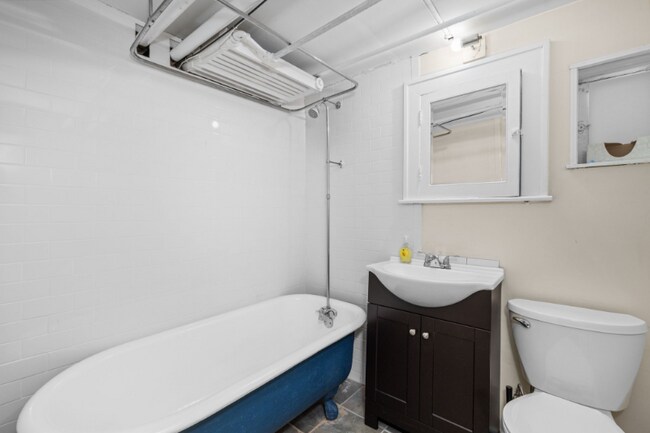 Building Photo - 7117 Northmoor Dr