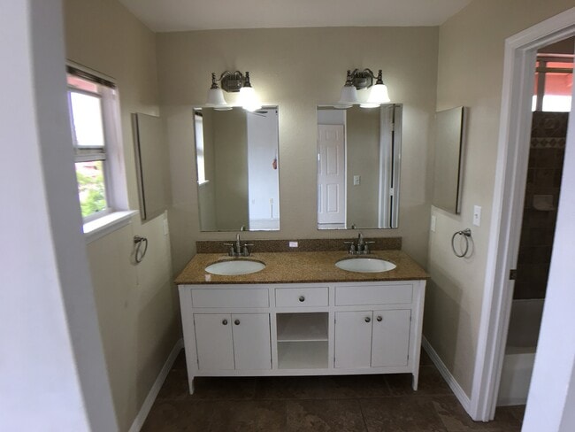 Building Photo - Spacious 3-Bedroom Home in Tropics at Waik...