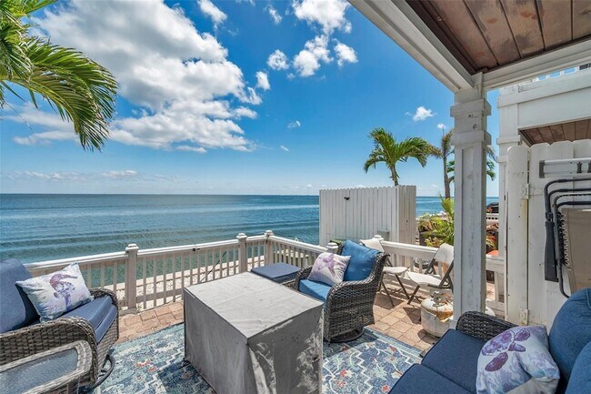 Building Photo - 4768 Coquina Key Dr SE