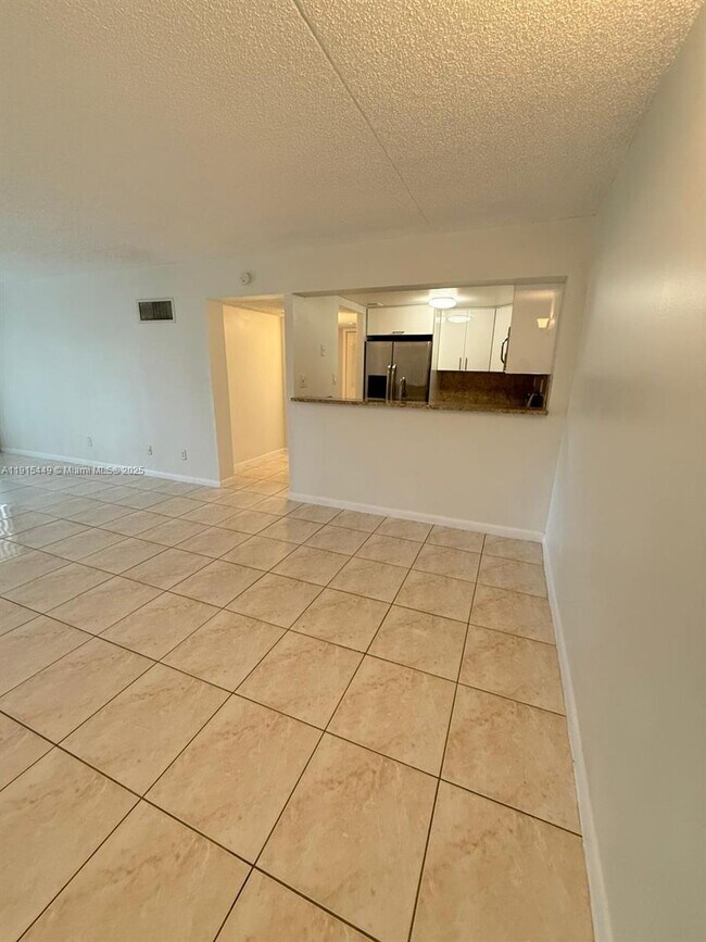 Building Photo - 5805 Washington St