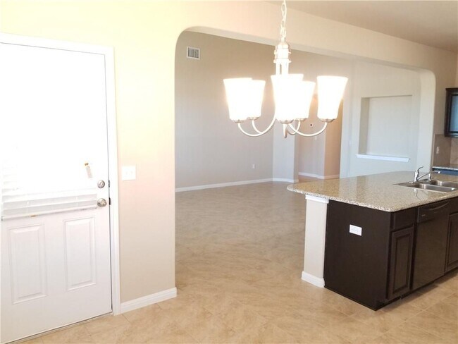 Building Photo - 1448 Brooks Way