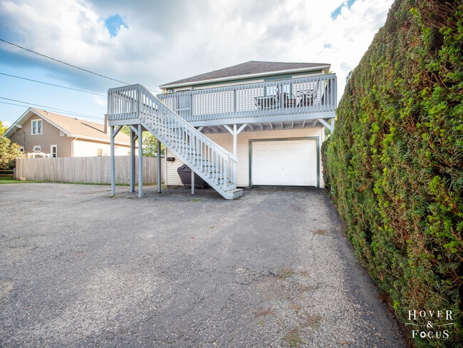 Primary Photo - 1511 N Green St