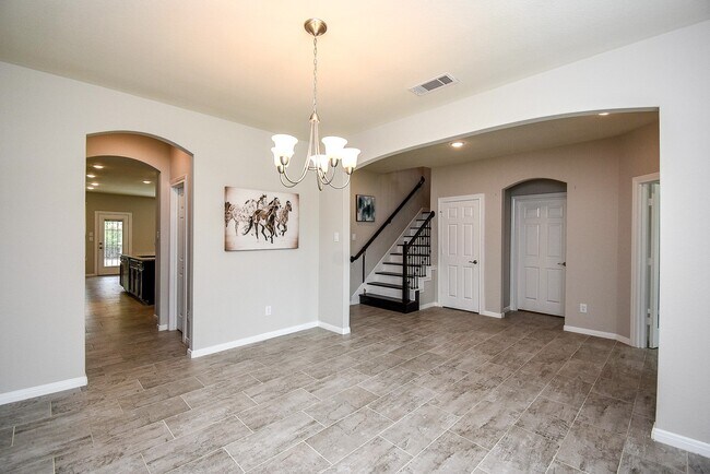 Building Photo - 24918 Meadowthorn Crest Ln
