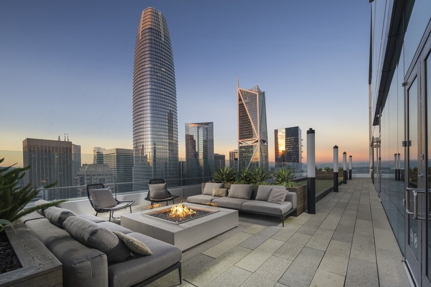 Building Photo - Spera