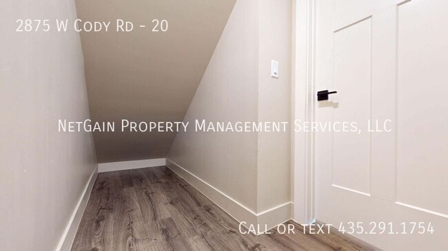 Building Photo - 2875 W Cody Dr
