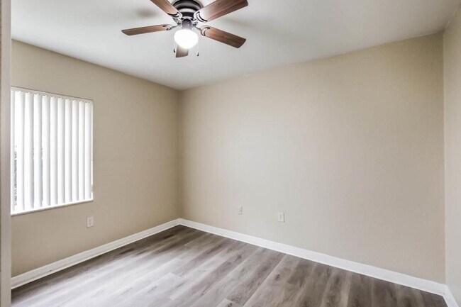 Building Photo - 211 NW 187th Ave