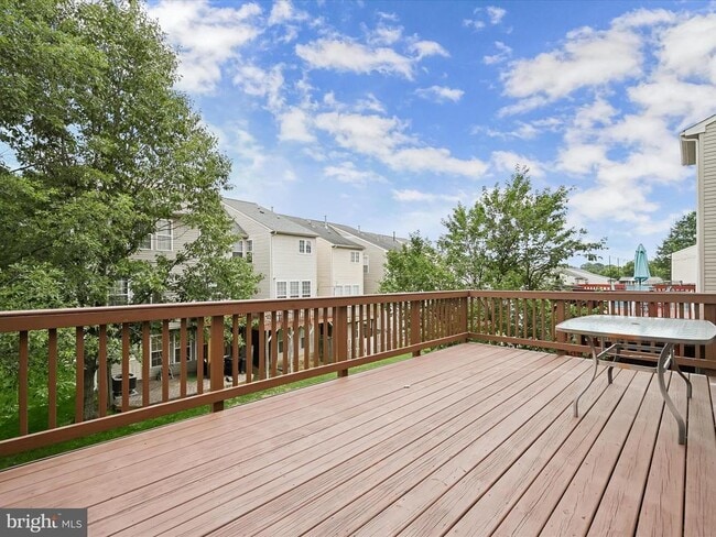 Building Photo - 4243 Begonia Dr