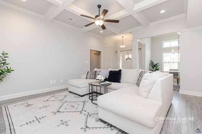 Building Photo - 214 Creek Ridge Dr