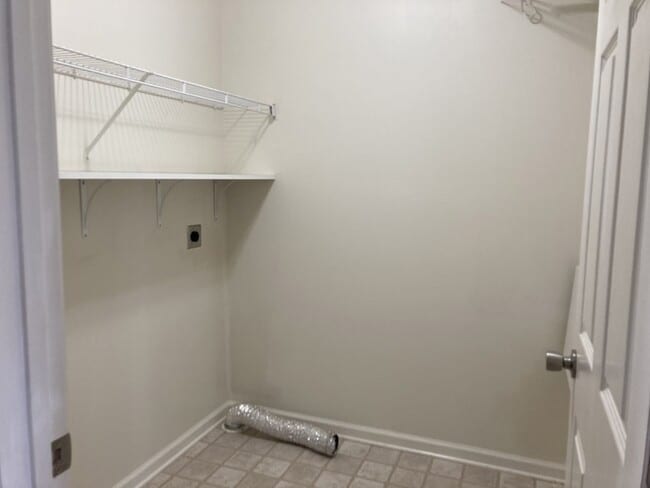 Building Photo - 2566 Leprechaun Ln