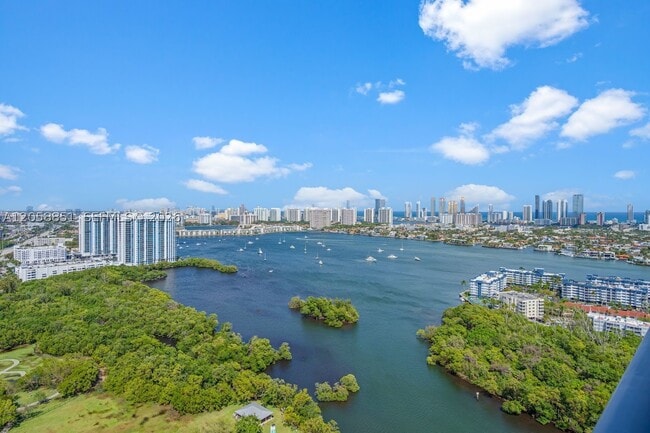 Building Photo - 16385 Biscayne Blvd