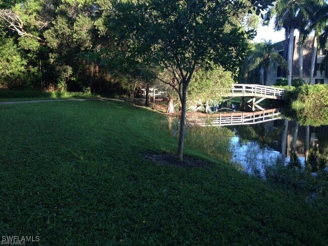 Building Photo - 1645 Spoonbill Ln