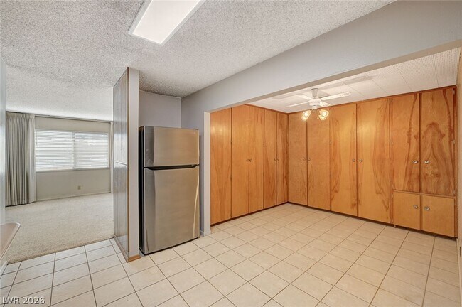 Building Photo - 6208 Casada Way
