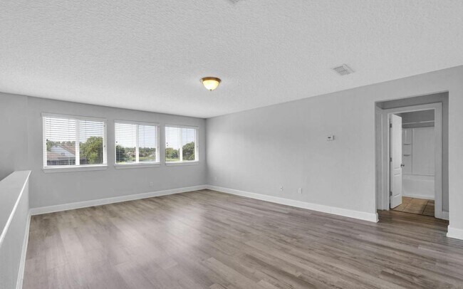 Building Photo - 4431 Vista Point Ln