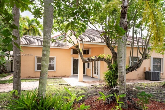Building Photo - 719 Stanton Dr