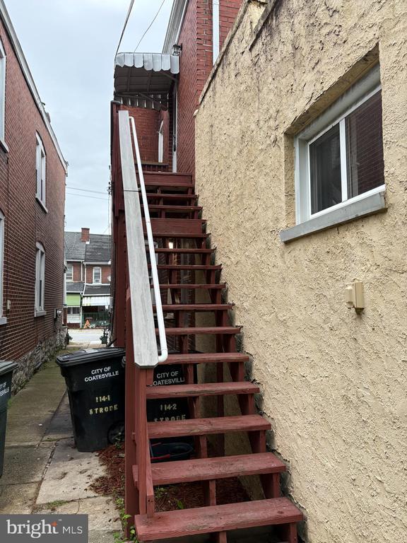 Building Photo - 114 Strode Ave