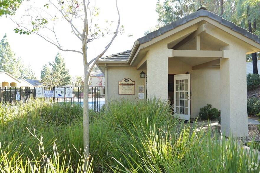 Primary Photo - Pinecrest Apartments