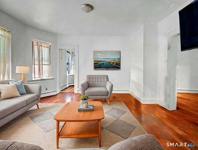 Building Photo - 1872 North Ave