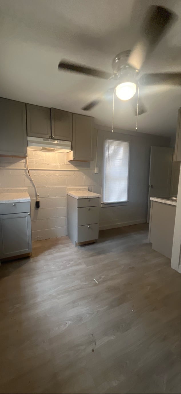 Building Photo - 822 Corn Ave