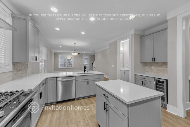Building Photo - 246 Founders Ln