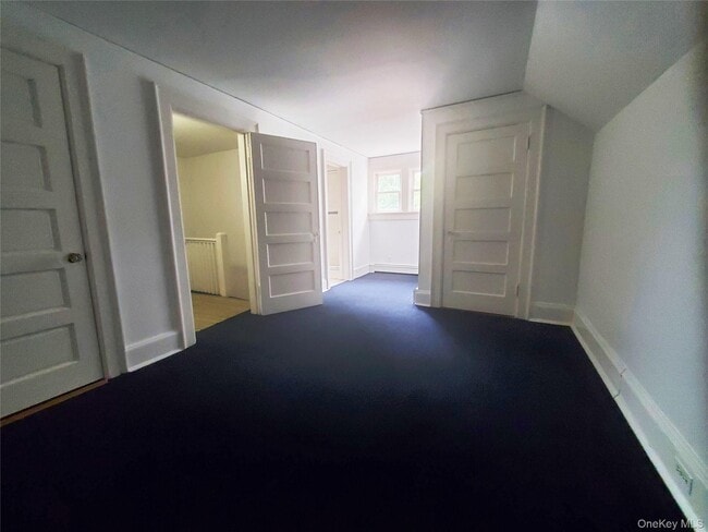 Building Photo - 134 Pelhamdale Ave