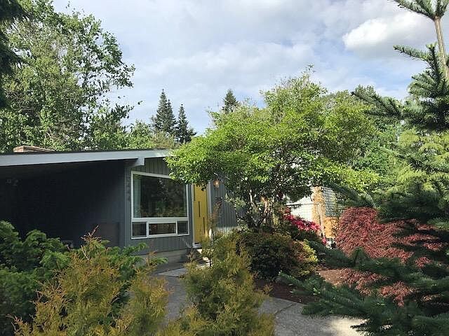 Primary Photo - 10444 NE 110th St