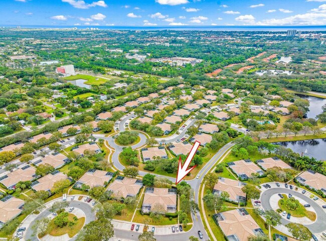 Building Photo - 5302 Red Oak Ct