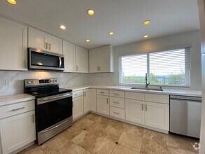 Building Photo - Spacious Home in La Costa with Nice View!!