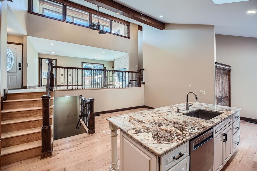 Building Photo - 4595 Bighorn Rd