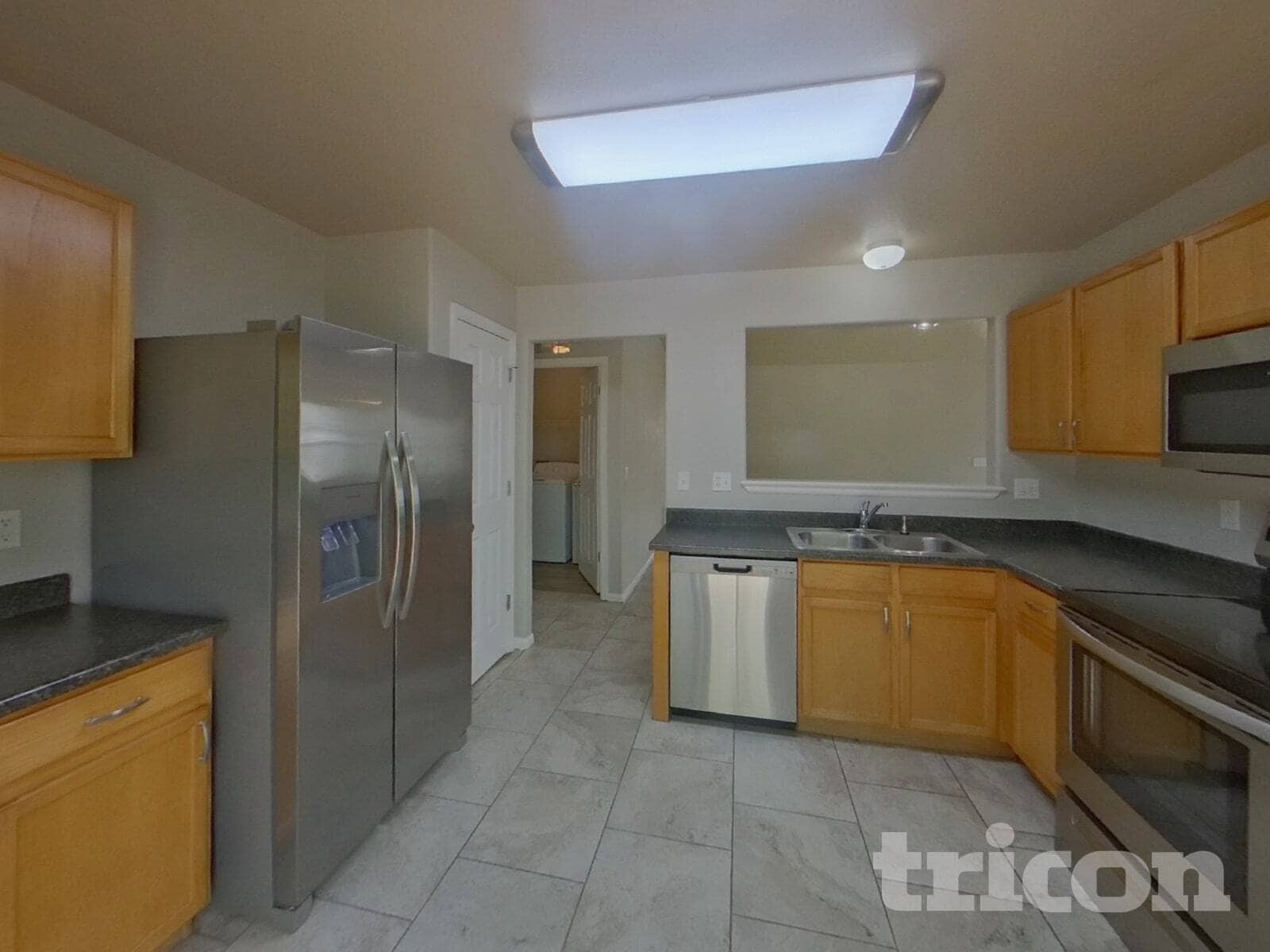 Building Photo - 8405 Sunbow Ct