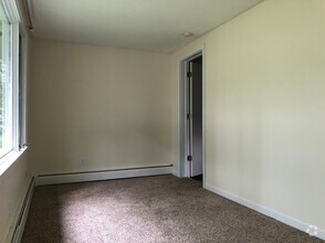 Building Photo - 4632-4632 1/2 Duplex
