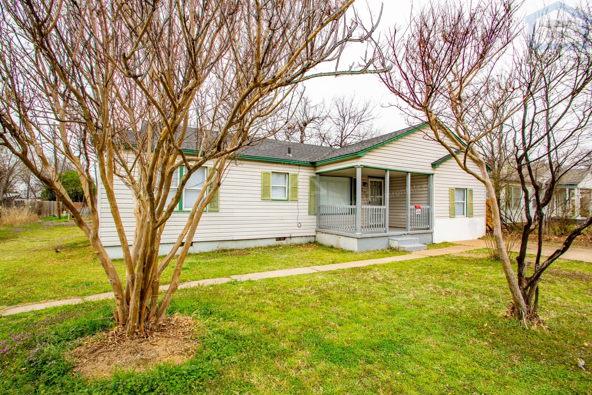 Building Photo - 2206 NW 19th St