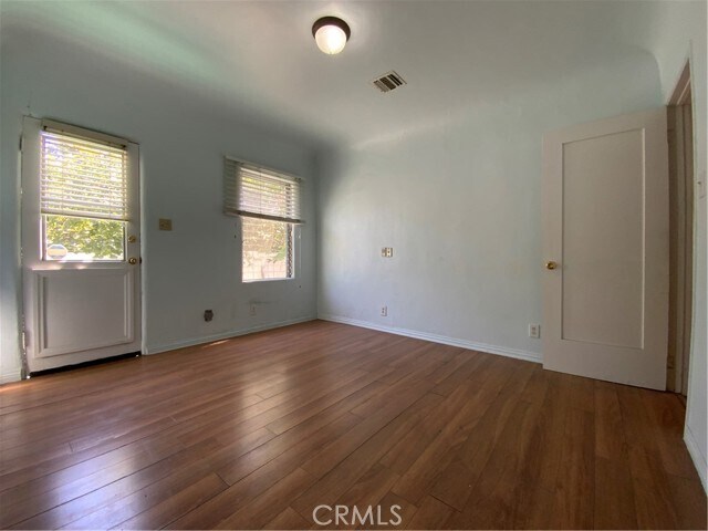 Building Photo - 122 E Linda Vista Ave