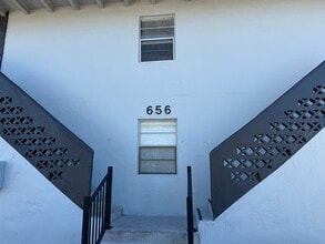 Building Photo - 656 SW Avenue C