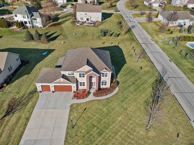 Building Photo - N42W22770 Beacon Ct
