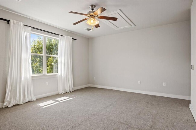 Building Photo - 12218 Cottage Promenade Ct