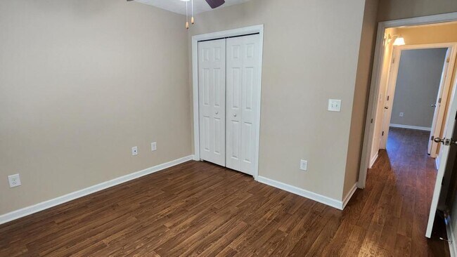 Building Photo - 165 Woodland Pk Lp