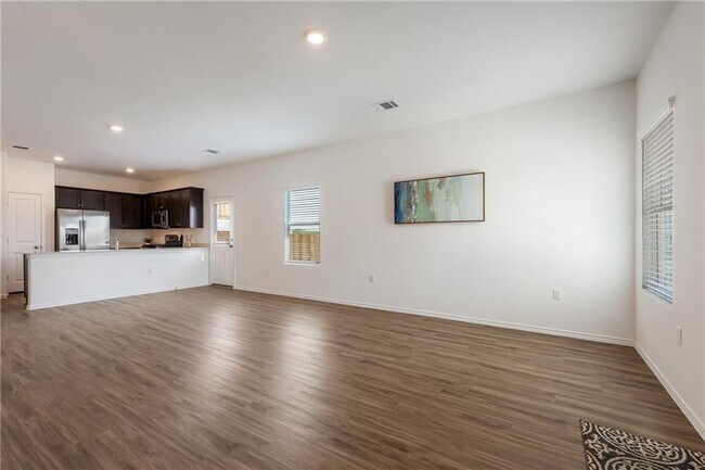 Building Photo - 5920 Eden Dr