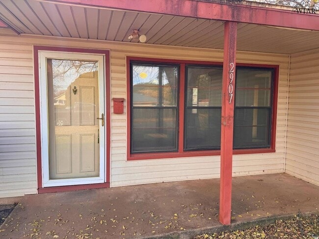 Building Photo - 2907 Moffett Ave