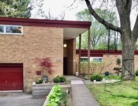 Building Photo - 185 Lakeside Pl