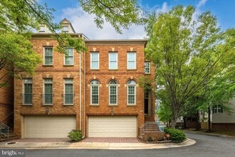 Building Photo - 5015 Waple Ln