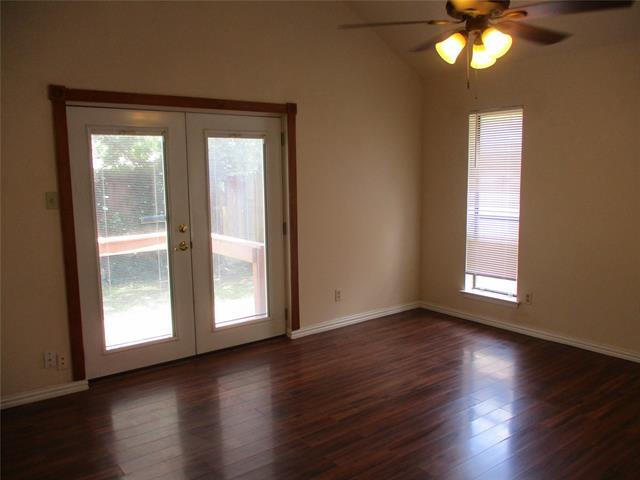 Building Photo - 203 Yorkshire Ct