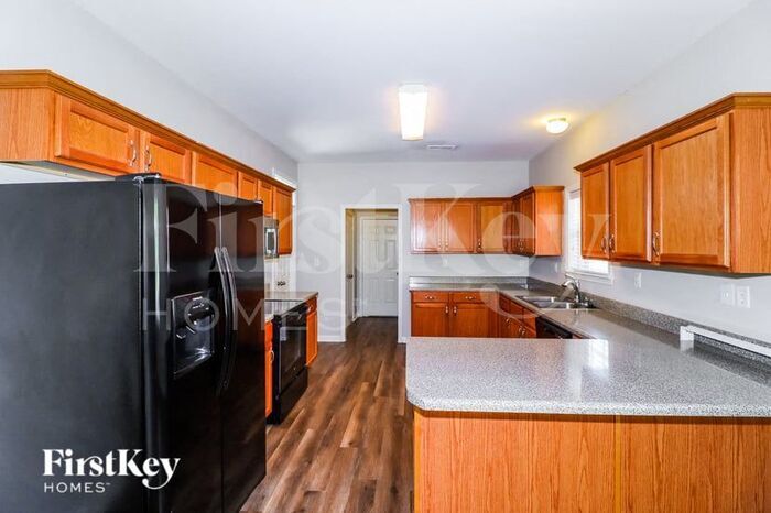 Building Photo - 8570 Griffin Park Dr