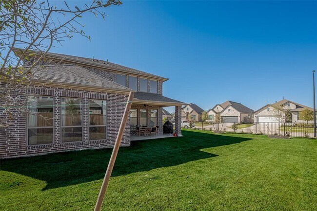 Building Photo - 11430 Bush Clover Dr