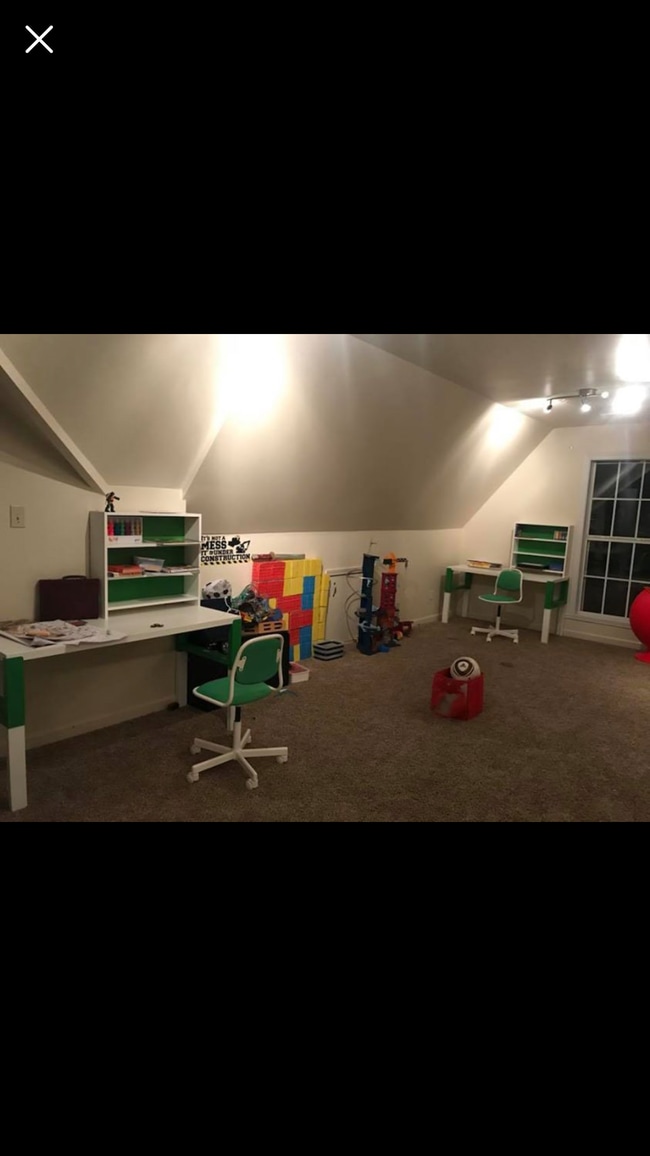 Building Photo - 1635 Blackalder Cove