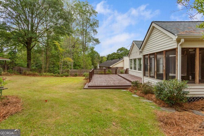 Building Photo - 1375 Mosswood Ln SE