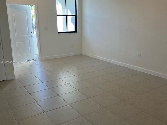 Building Photo - 13405 SW 287th Ter