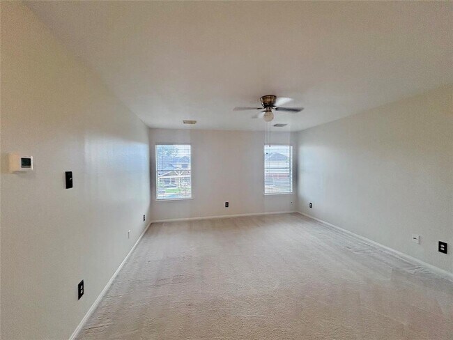 Building Photo - 2519 Silver Meadow Dr
