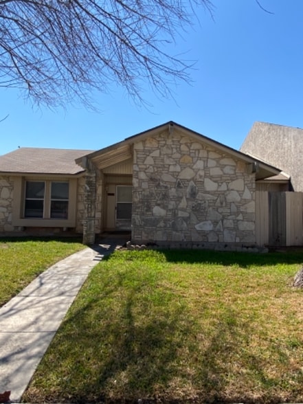 Building Photo - 7106 Swinford