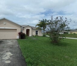 Building Photo - 1003 Cumberland Dr