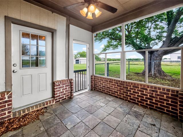 Building Photo - 1255 Vineyard Rd